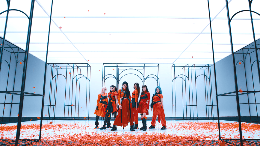 Com certeza First não é a primeira música ruim do Everglow