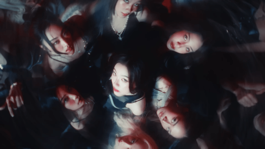 Passando por lançamentos avulsos do pop asiático para espantar os demônios da minha mente